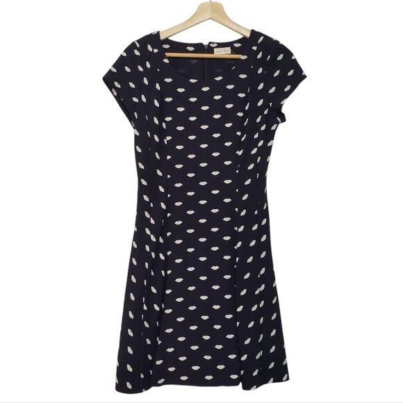 Maison Jules | Lip Kiss Print Cap Sleeve Structured Silhouette Dress - Picture 1 of 7